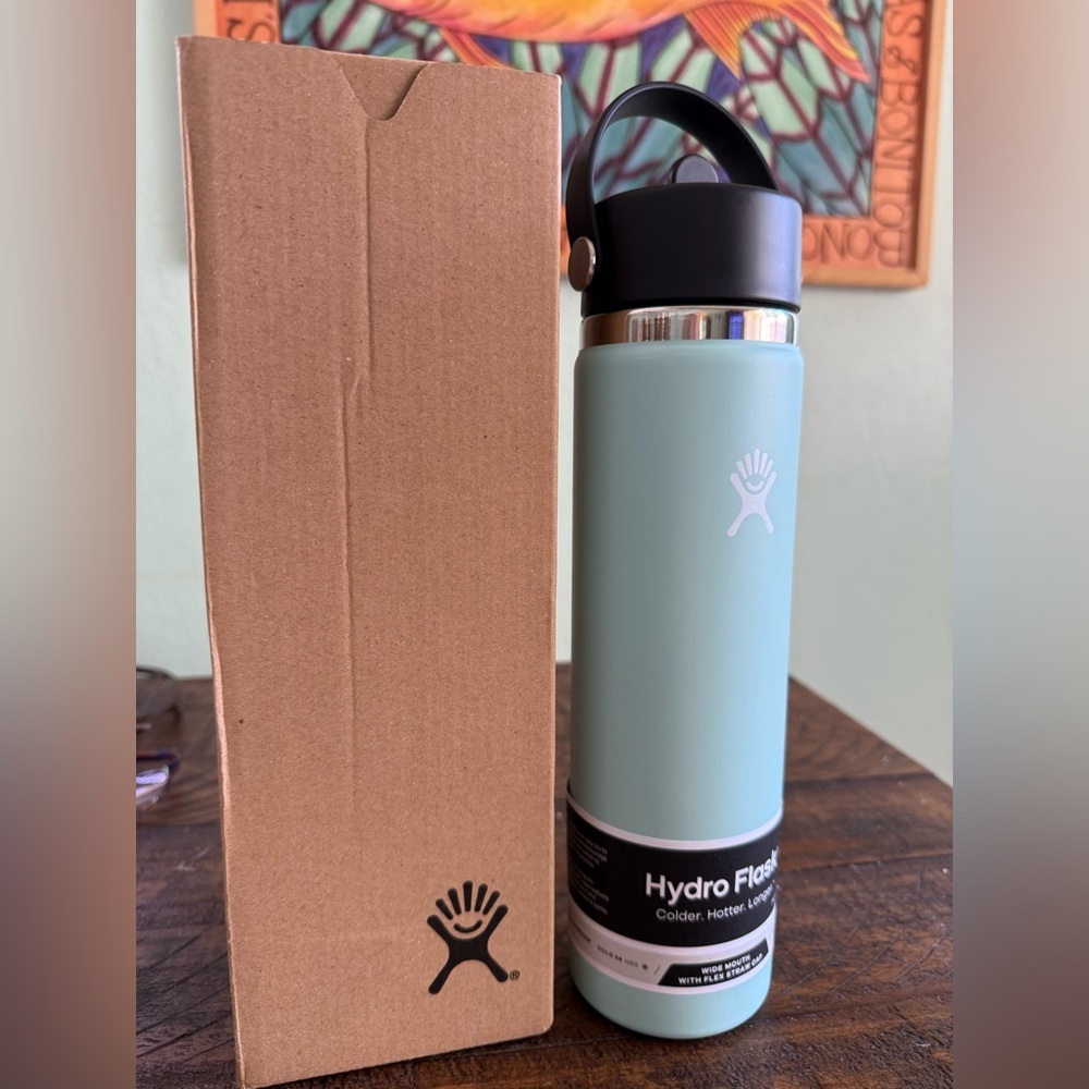 Hydro Flask w/ Flex Straw Cap NEW